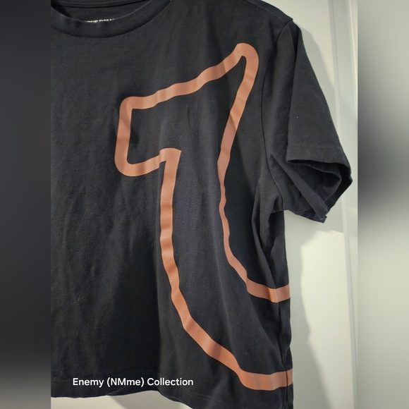 True Religion Black Crop Top with Tan Logo - Picture 2 of 5